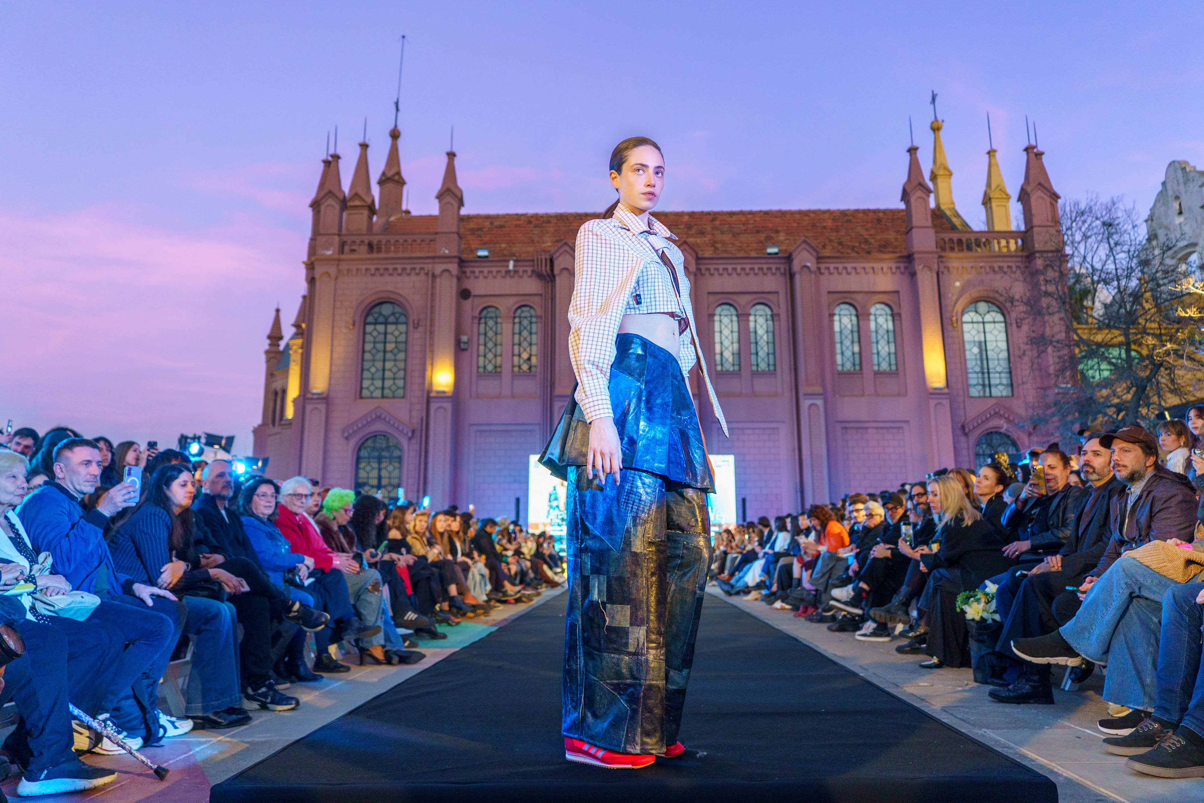 Desfile Revelaciones de Moda 2026