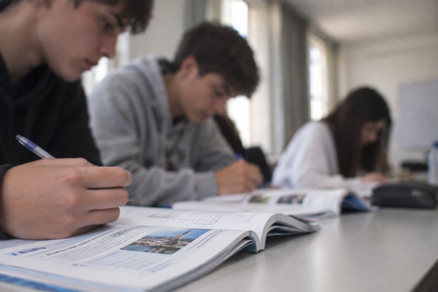 Abrió la inscripción 2027 a los Centros Educativos Complementarios de Idiomas Extranjeros de la Ciudad