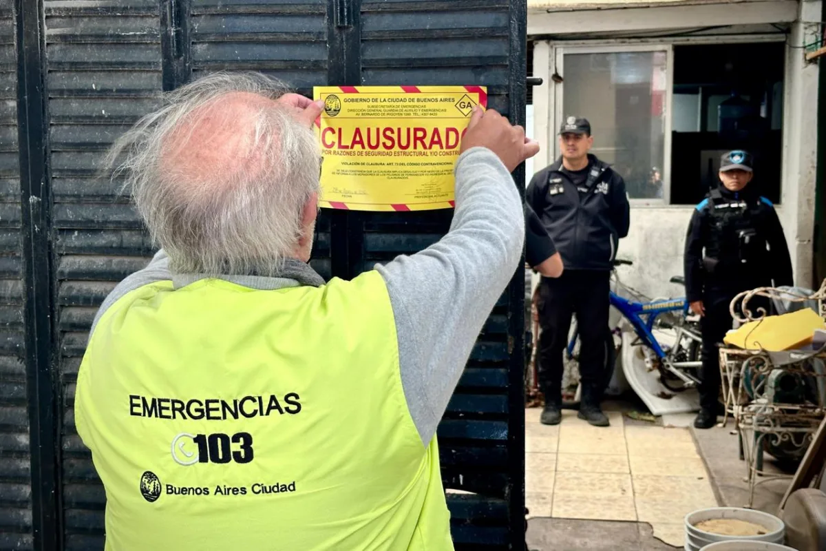 La Ciudad cerró un taller clandestino en una casa usurpada: había menores trabajando y un detenido.