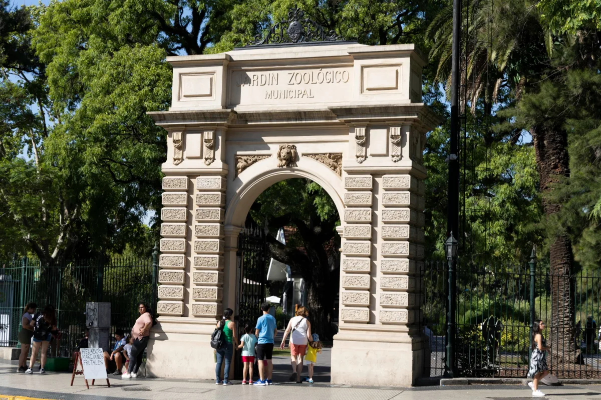 Ecoparque: cobrarán entrada a turistas, pero el ingreso seguirá siendo gratuito para los porteños