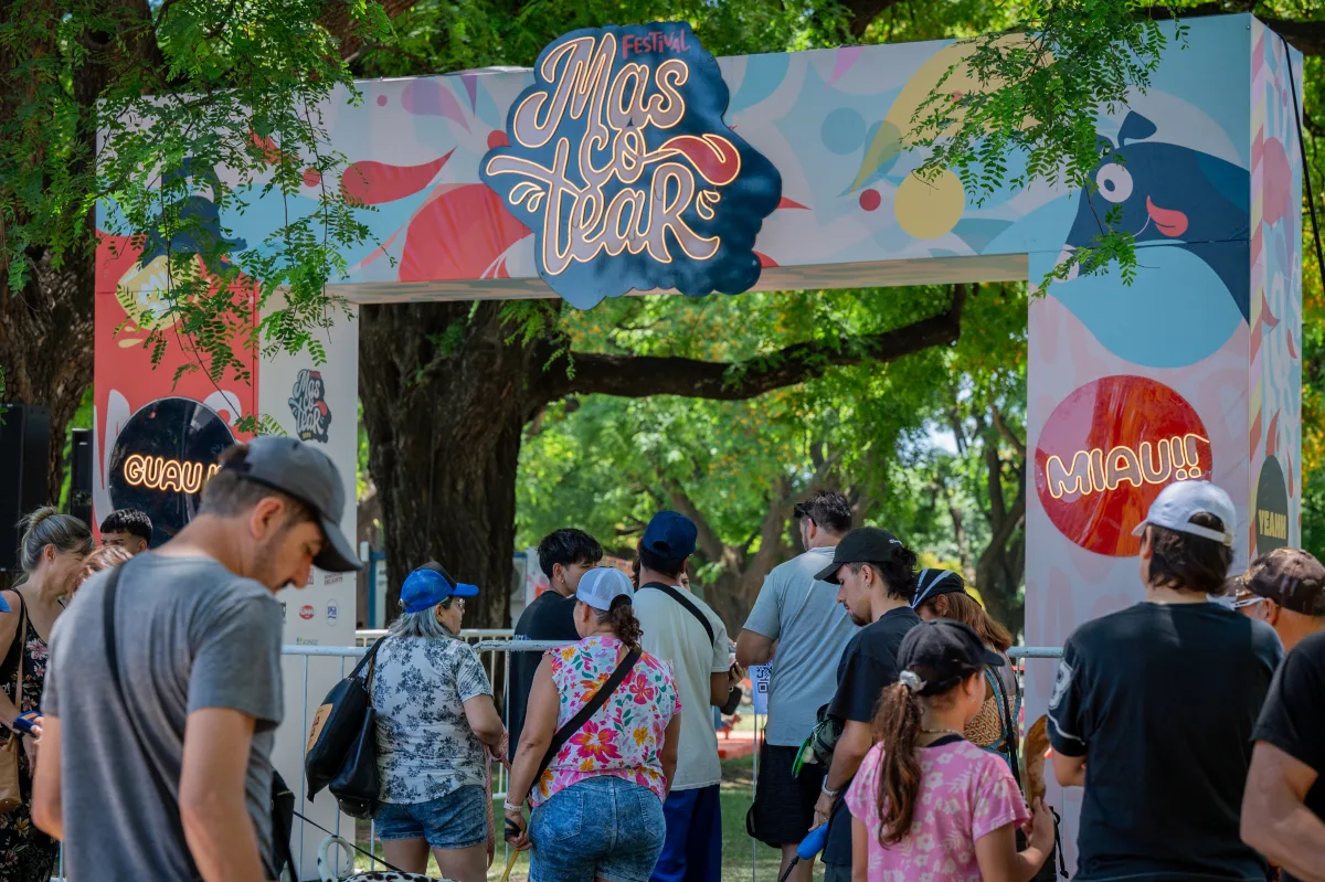 Mascotear 2026: citas para perros, desfile de disfraces y adopciones en la Floralis