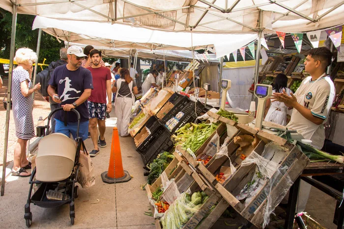 Se realiza la Feria Migrante en Caballito para celebrar la cultura venezolana