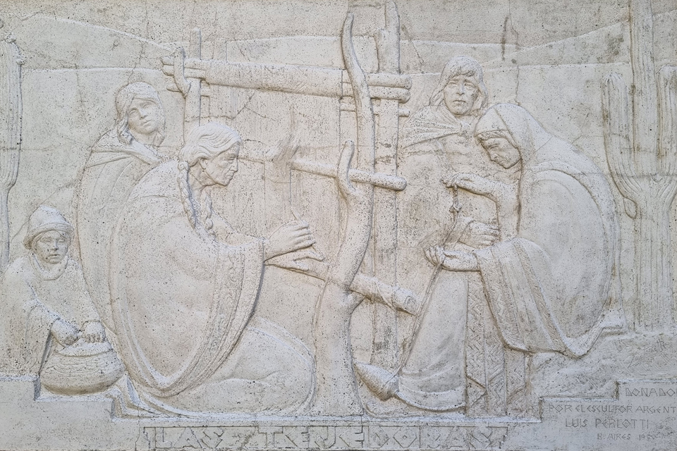 Luis Perlotti. Tejedoras