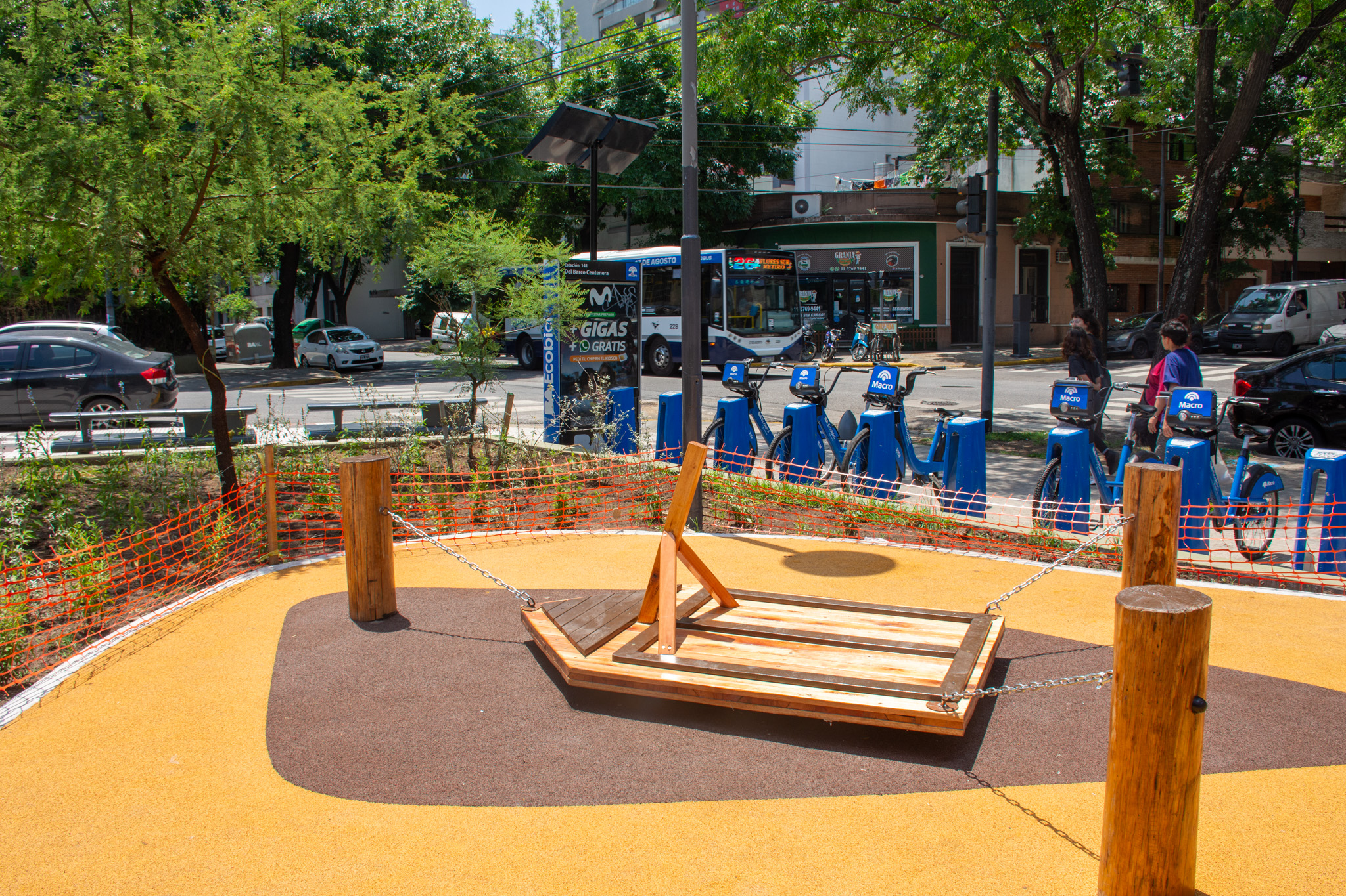Plazoleta José Bonifacio y Del Barco Centenera
