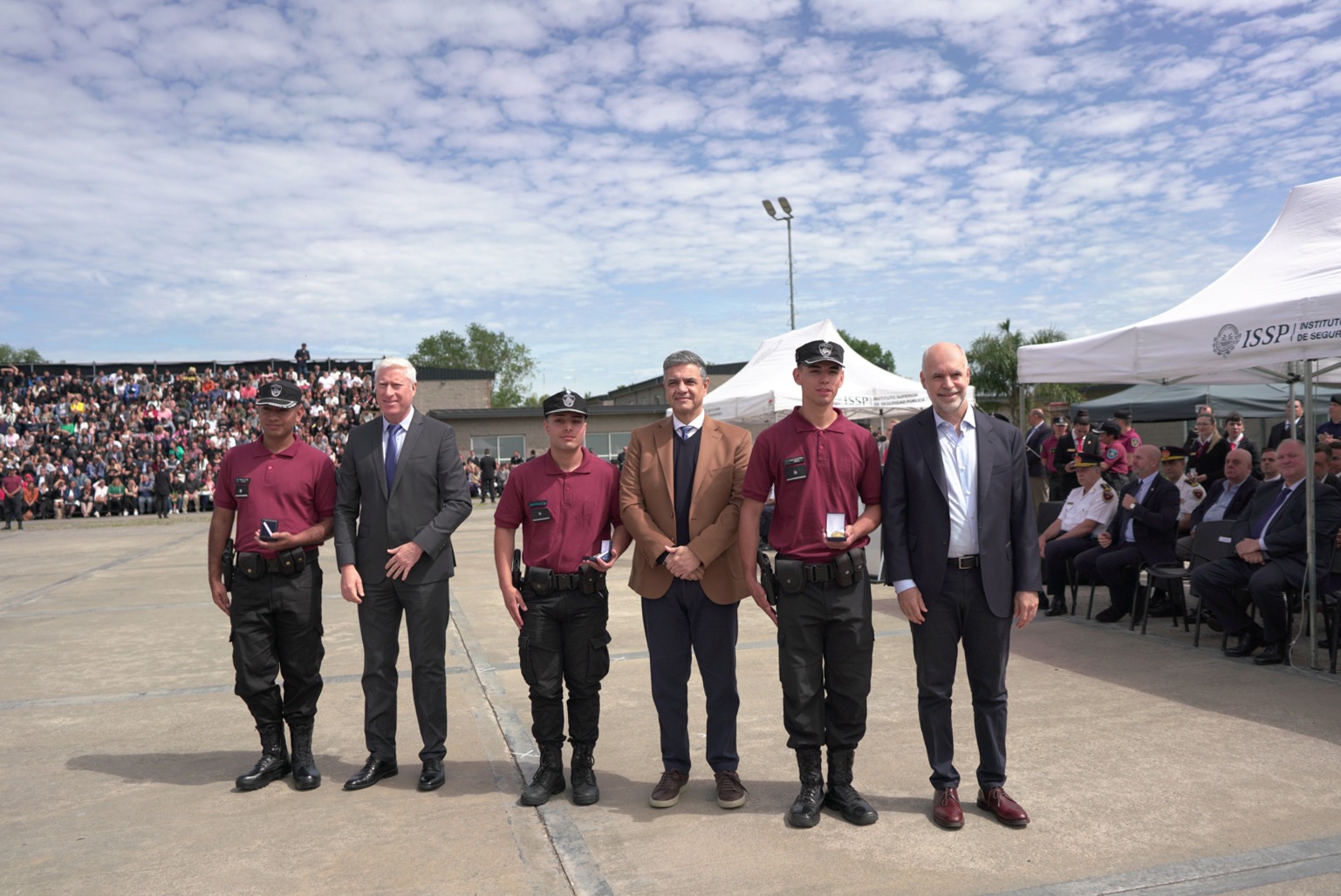 Horacio Rodríguez Larreta y Jorge Macri participaron del acto de egreso de nuevos cadetes y bomberos de la Ciudad
