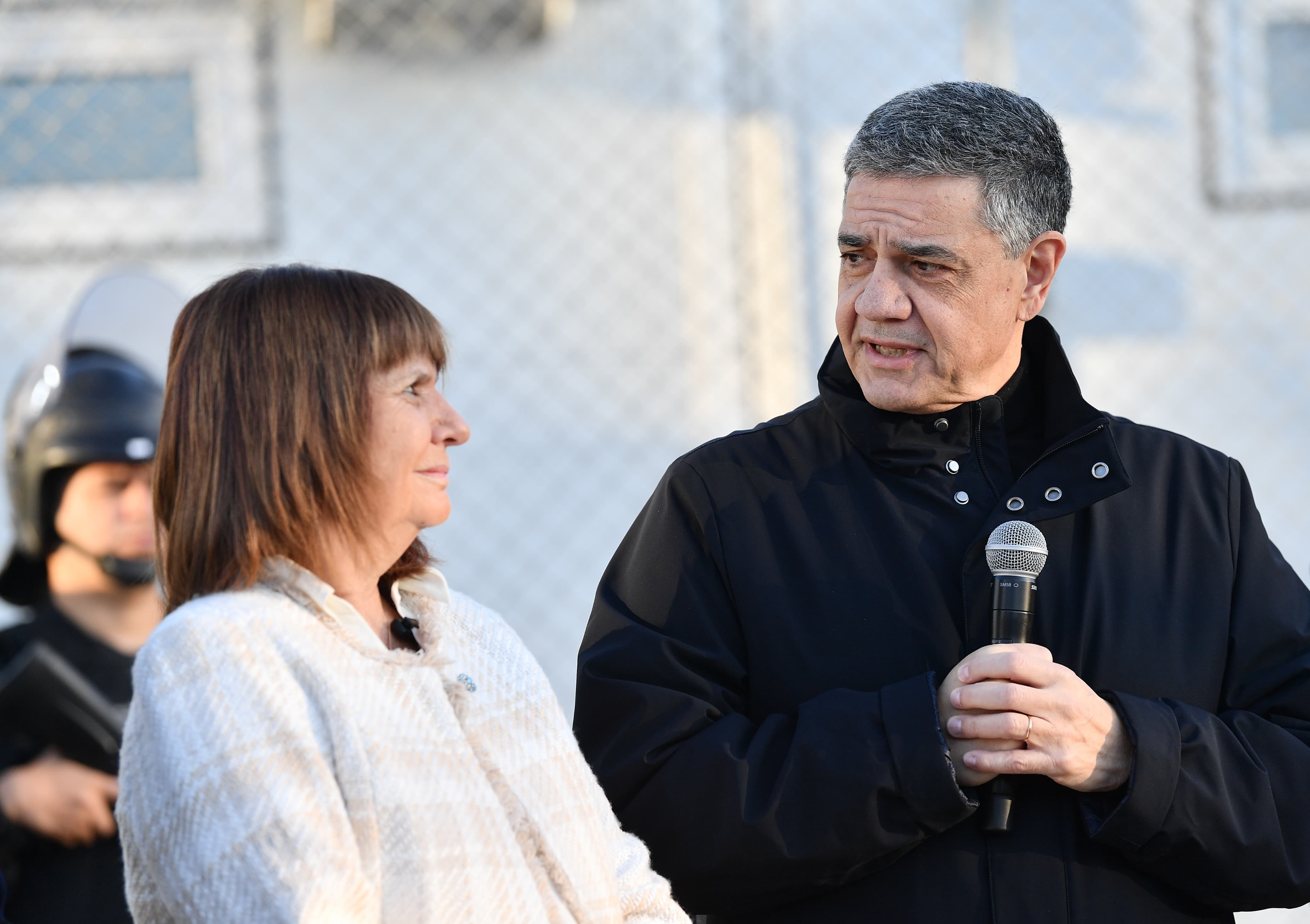 El Jefe de Gobierno porteño, Jorge Macri, junto a la ministra de Seguridad de la Nación, Patricia Bullrich