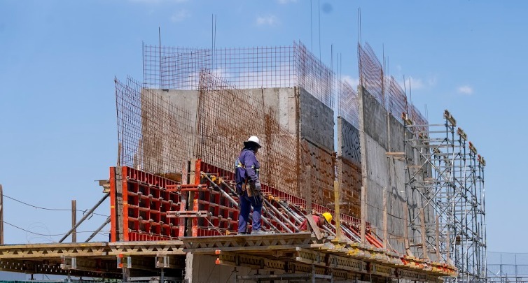 La Ciudad construye una nueva palestra de escalada en el Parque Olímpico