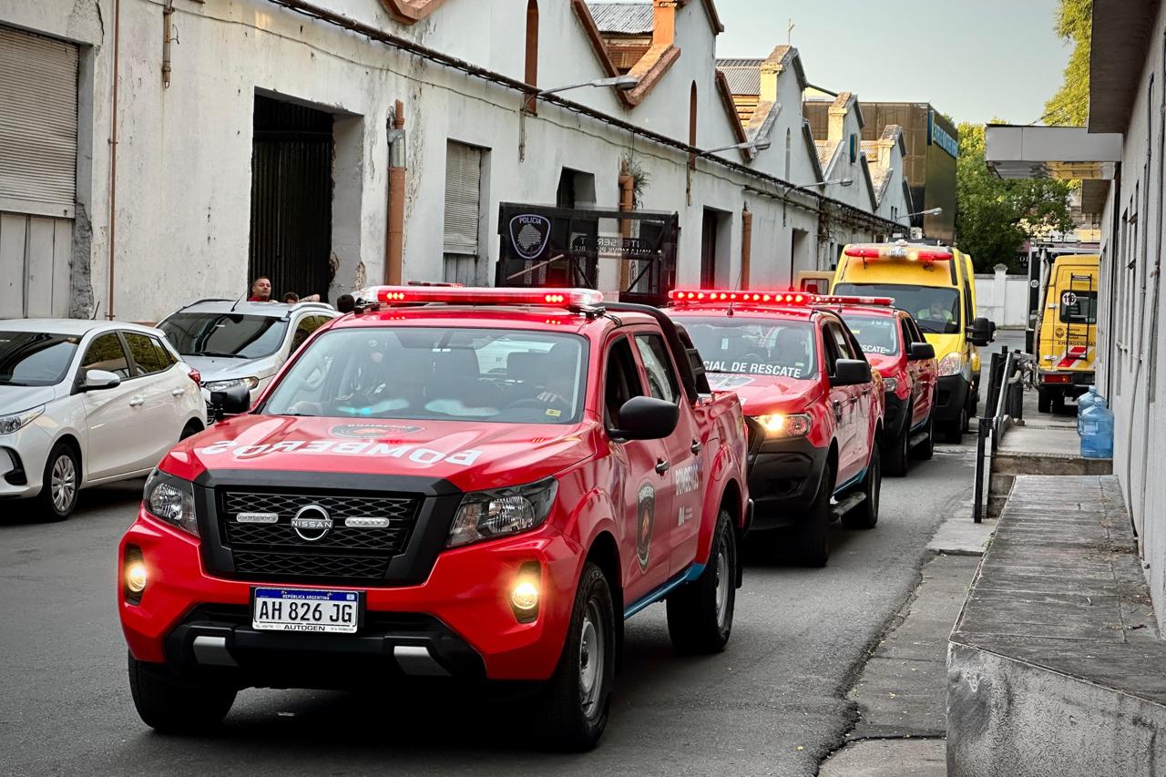 La Ciudad envió bomberos y brigadistas para ayudar a combatir los incendios en Chubut