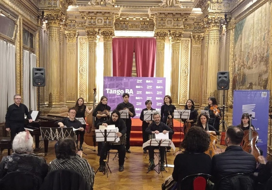 Orquesta del Tango del Piazzolla 