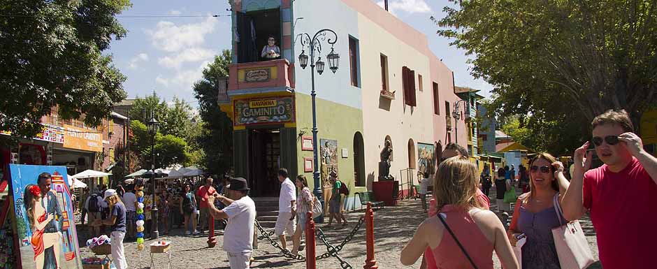 Por aire, tierra y mar, destino Buenos Aires