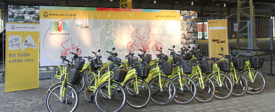 Inauguramos la nueva estación de bicing en el Distrito Audiovisual