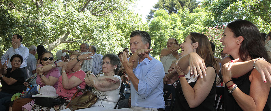 Operativo de salud para adultos mayores por la ola de calor   