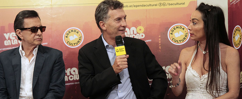 Palito Ortega y Mora Godoy actuarán en el Obelisco