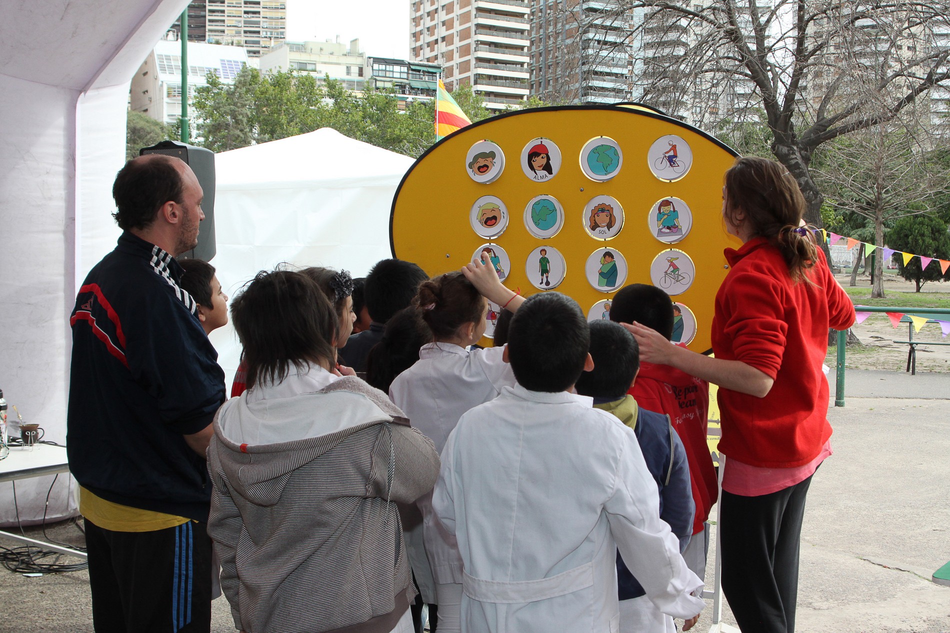 “Participo, Pienso y Juego” 