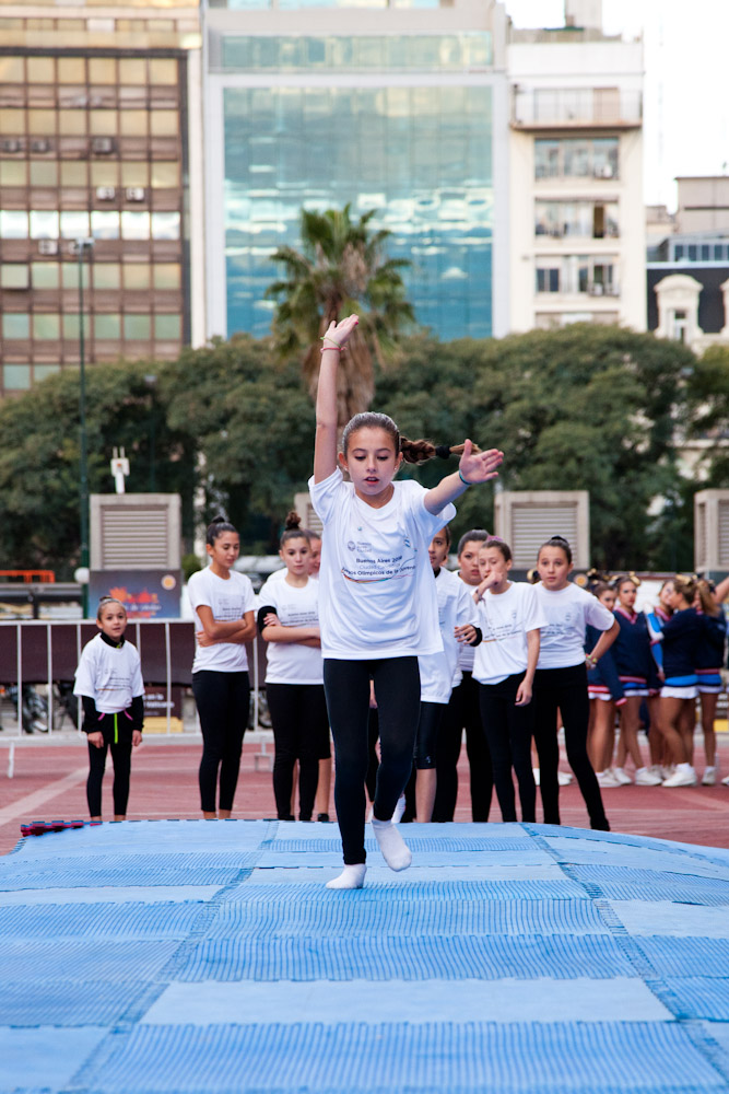 Deportistas olímpicos brindan clases gratuitas