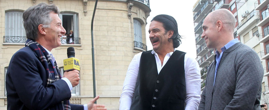 La Ciudad homenajeó a Arjona