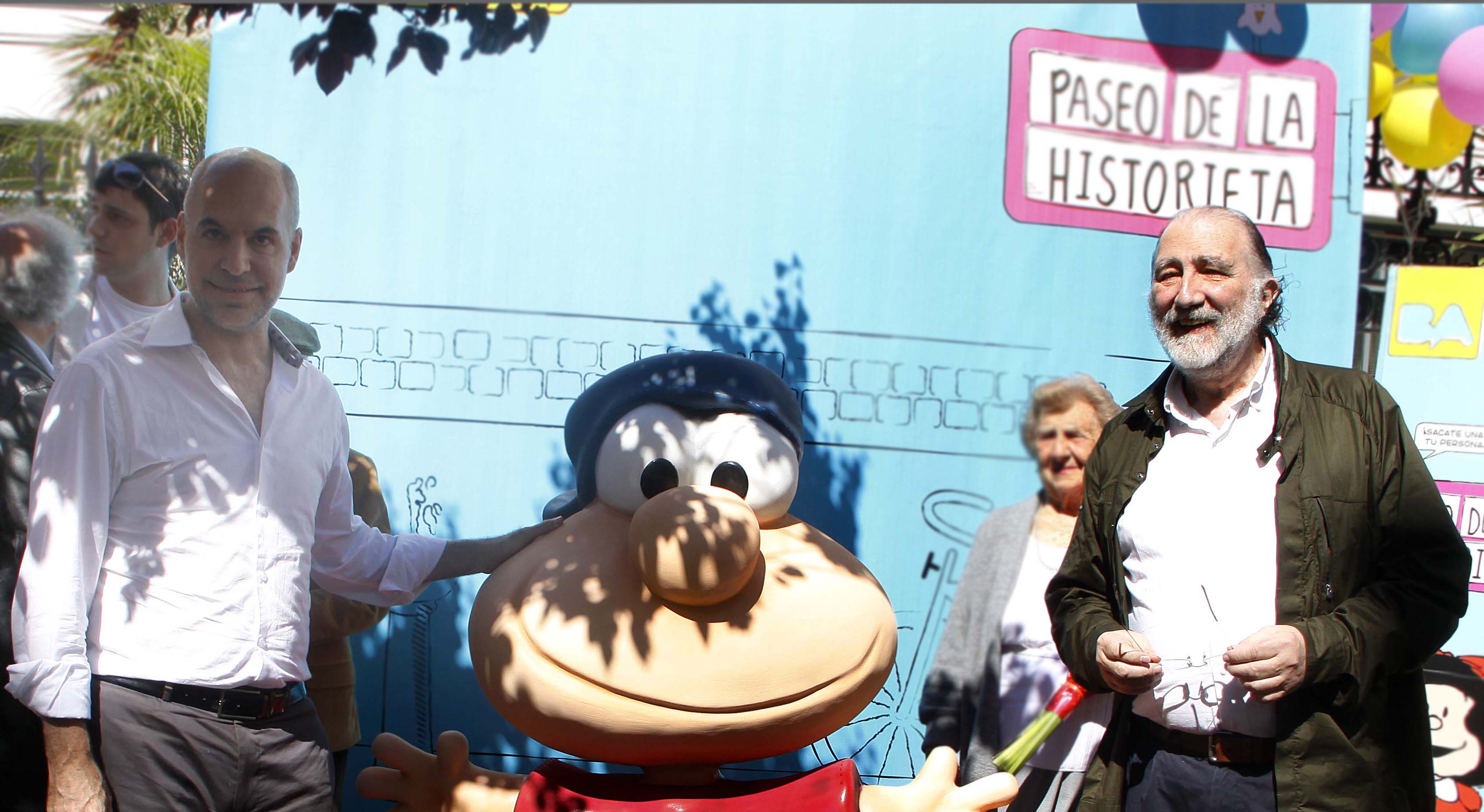 Matías en el Paseo de la Historieta