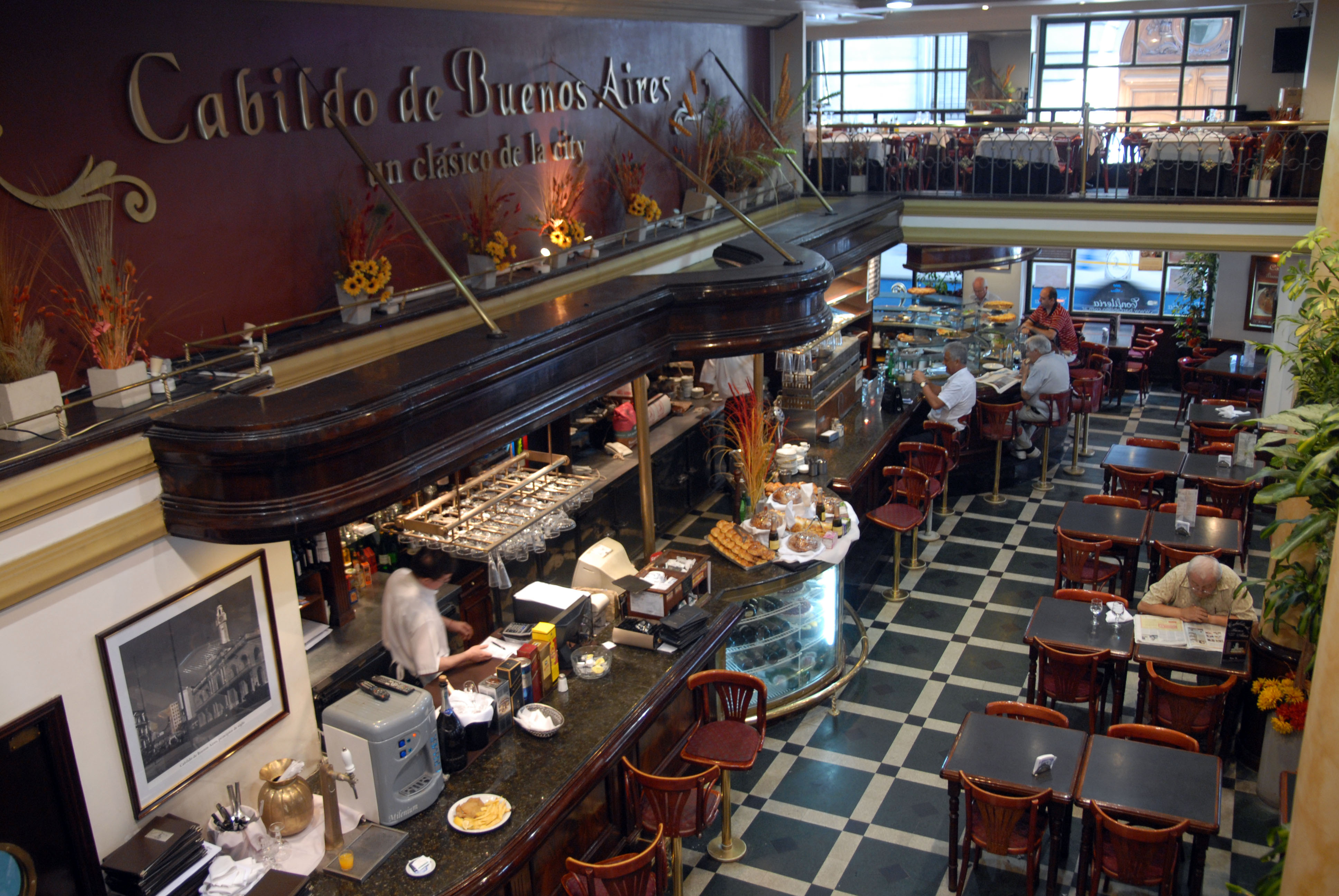  La Agencia Gubernamental de Control comenzó a controlar a hoteles y restaurantes, con previo aviso