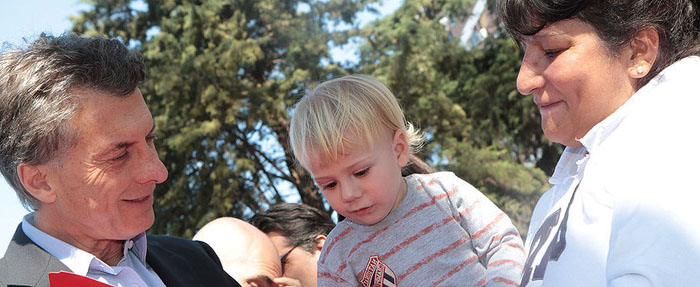 Macri recorrió los trabajos de recuperación de la Plaza Portugal, en Colegiales