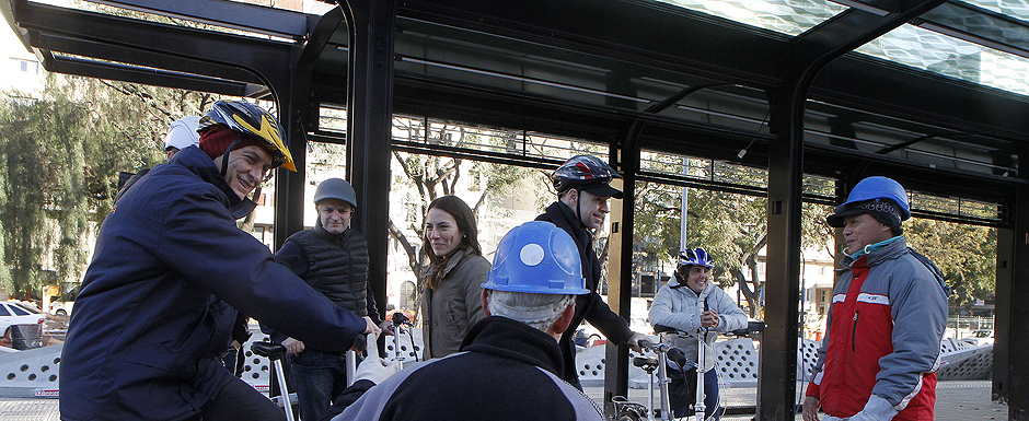 Macri recorrió las obras del Metrobus