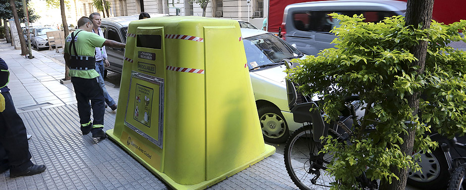 Las campanas para separación de residuos en Recoleta