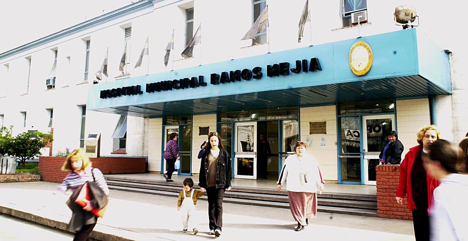 Con los familiares de los heridos