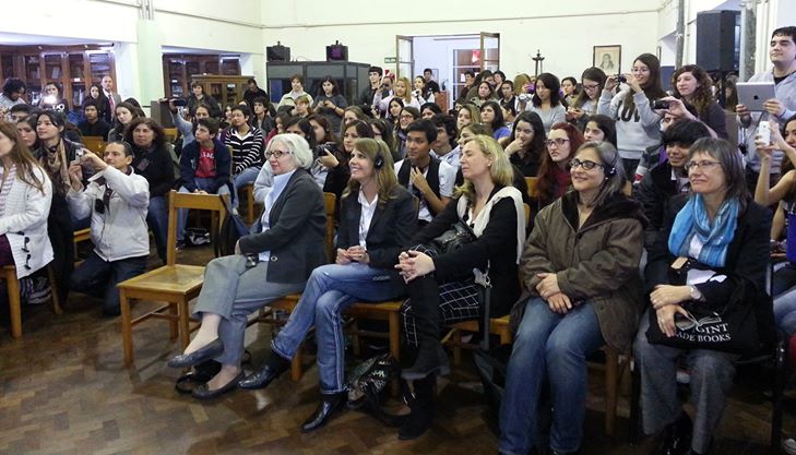 Visita del escritor James Dashner a la Biblioteca Centenera