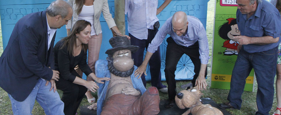 La Ciudad inauguró las esculturas de Diógenes y el Linyera