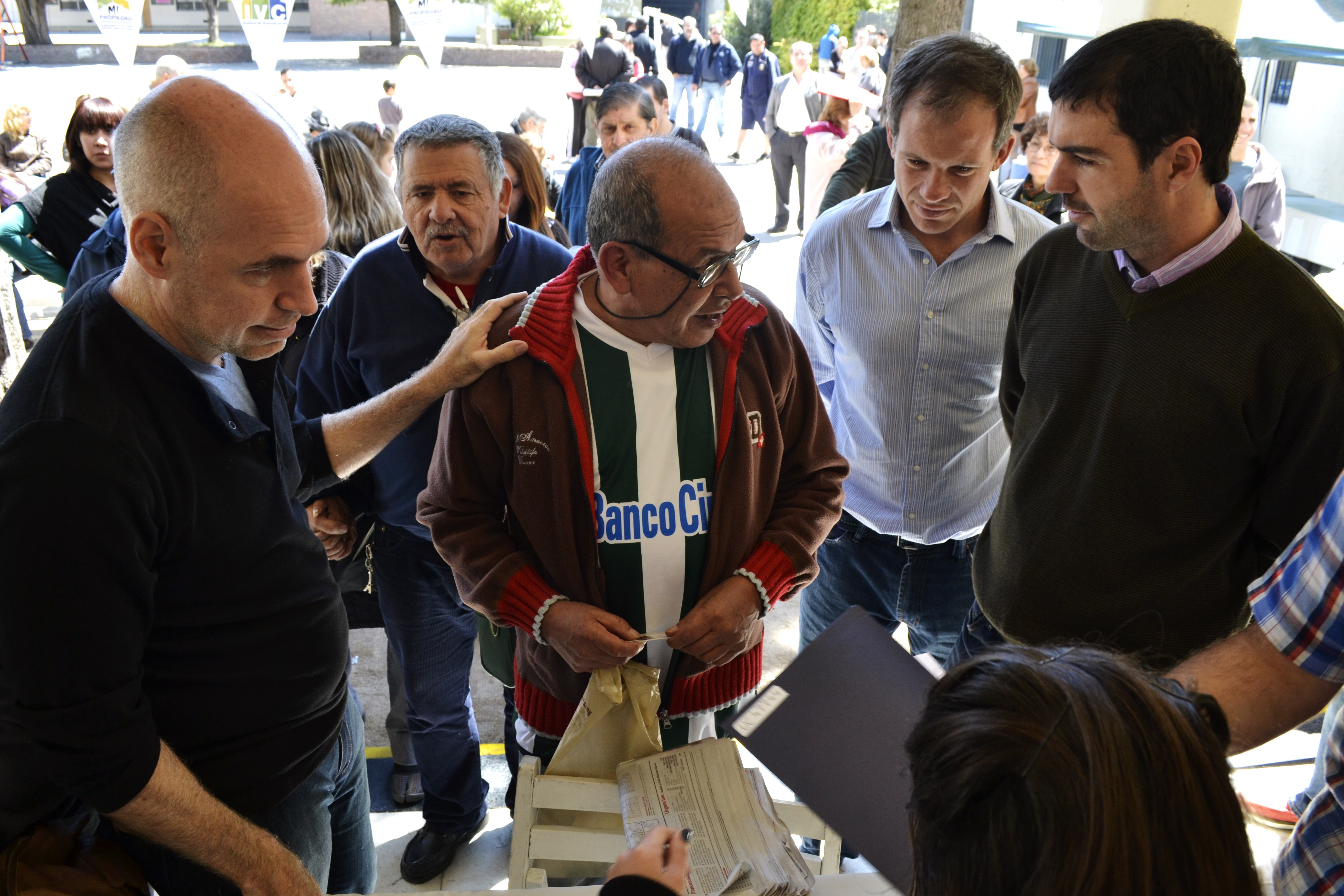 Mi Propiedad: 360 familias más firmaron escrituras en Villa Soldati