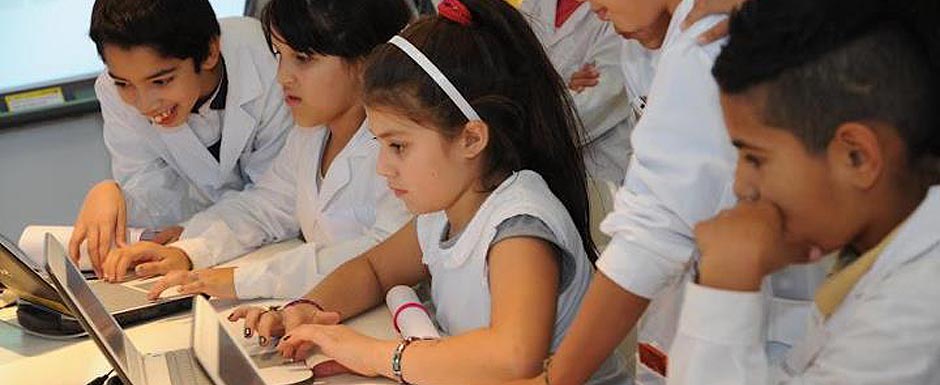 Premiarán la incorporación de tecnología en las aulas