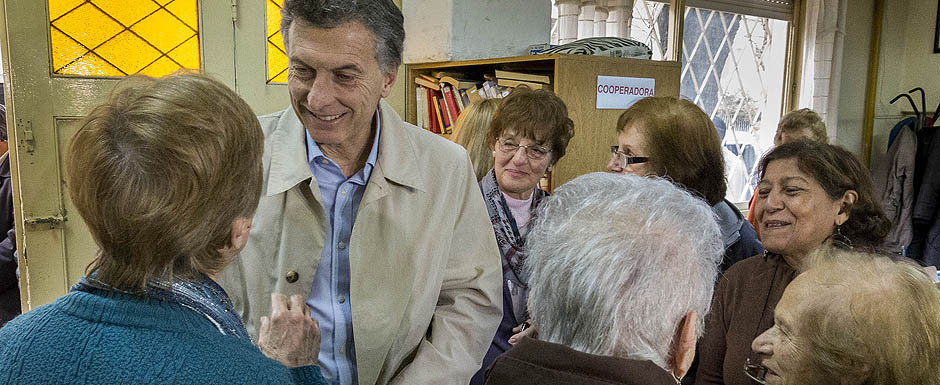 Macri compartió un desayuno con adultos mayores en un Centro de Día 