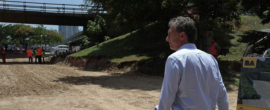 Macri puso en marcha las obras de construcción de los túneles del Metrobus 9 de Julio