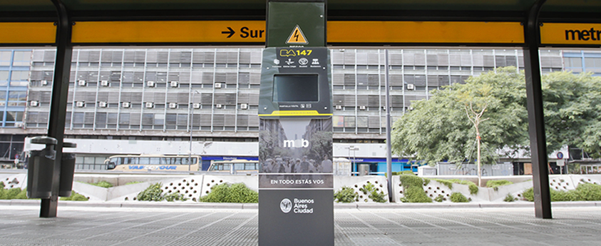 Las terminales de autoconsulta, ahora disponibles en el Metrobus 9 de Julio