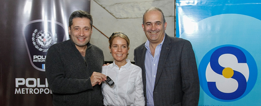 La Ciudad entregó 70 botones antipánico en la Comuna 12