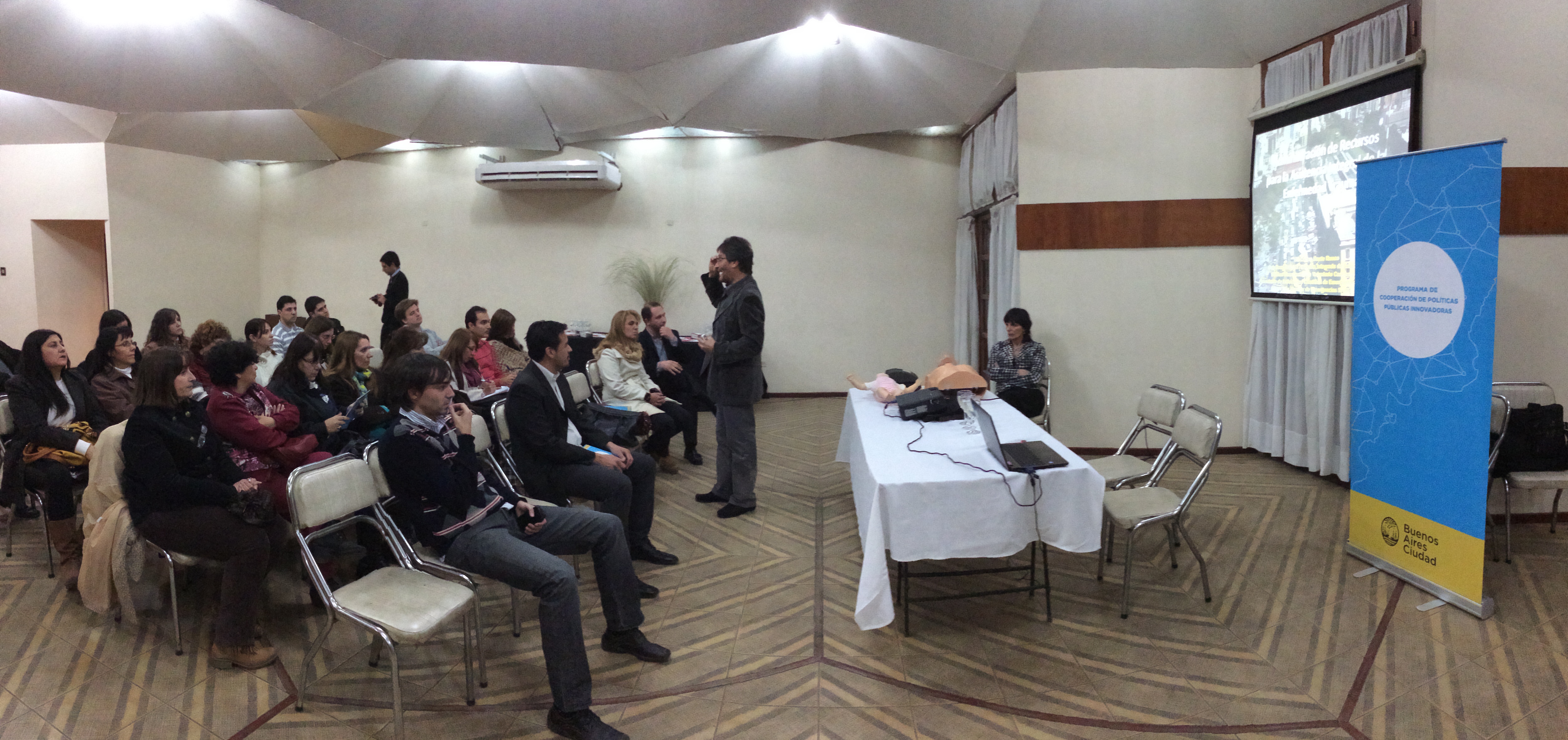 Carlos Russo brindó una capacitación en el Colegio de Farmacéuticos de San Juan