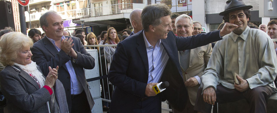 Mauricio Macri inauguró la estatua que rinde homenaje al popular personaje Minguito