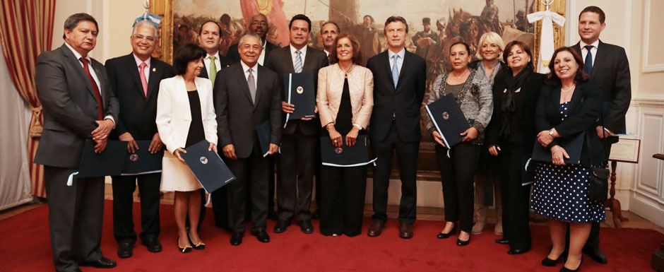 Mauricio Macri distinguió a los alcaldes que participan de la Asamblea de la UCCI