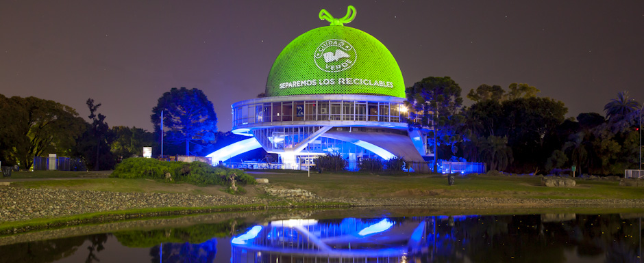 El Planetario se convirtió en una bolsa verde para concientizar