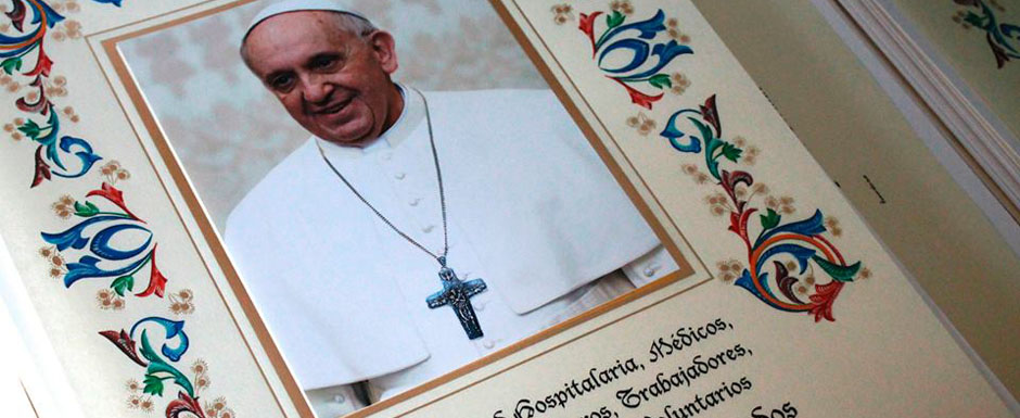 Francisco hizo llegar bendiciones a los hospitales públicos porteños