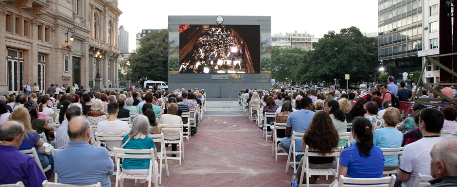 Ópera, ballet y conciertos junto al Colón