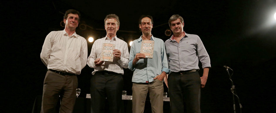 Mauricio Macri asistió a la presentación del libro de Iván Petrella