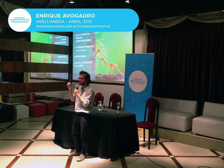 Enrique Avogadro disertó sobre Economía Creativa en Avellaneda