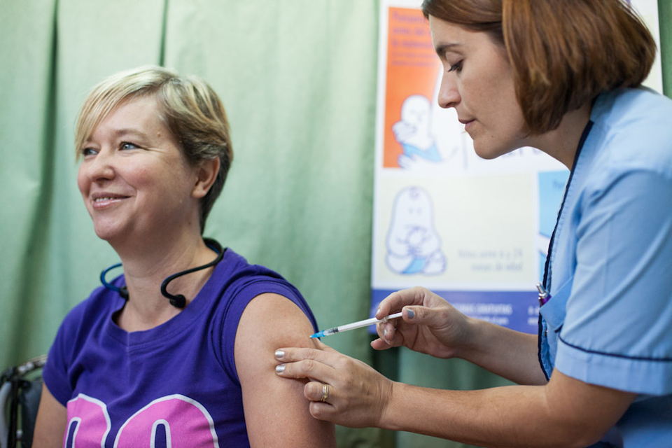 Se vacunaron contra la gripe a más de 140 mil personas