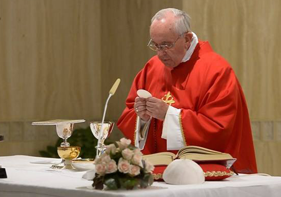 "Los atentados a la vida", según Francisco