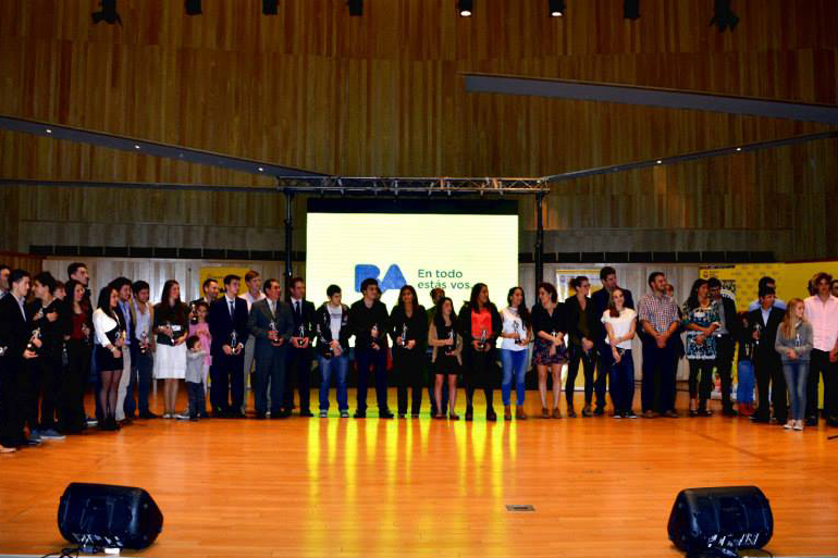 La Ciudad distinguió a los deportistas destacados durante el año pasado