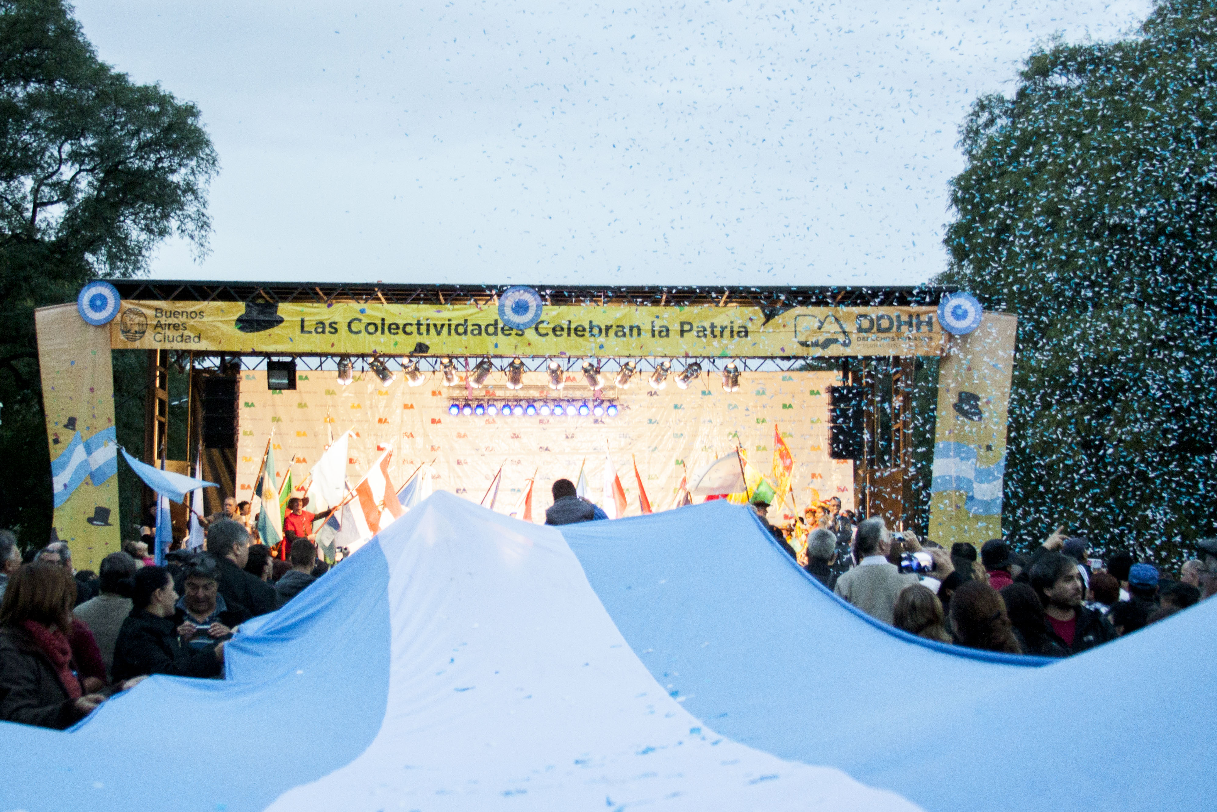 Las Colectividades Celebran La Patria convocó a más de 50 mil personas