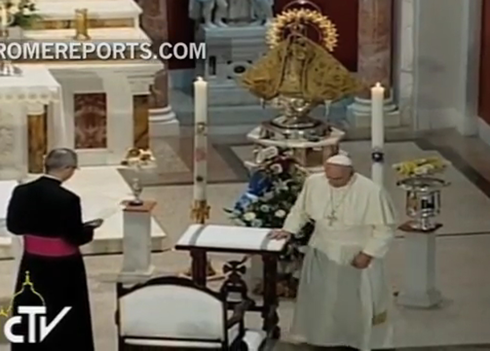 “Queremos ser una Iglesia que salga de casa para tender puentes", pidió Francisco