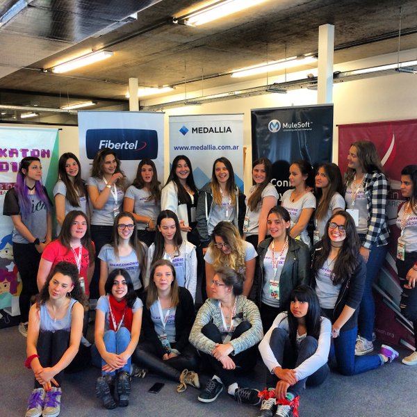 Se realizó en Argentina el primer hackaton para mujeres adolescentes