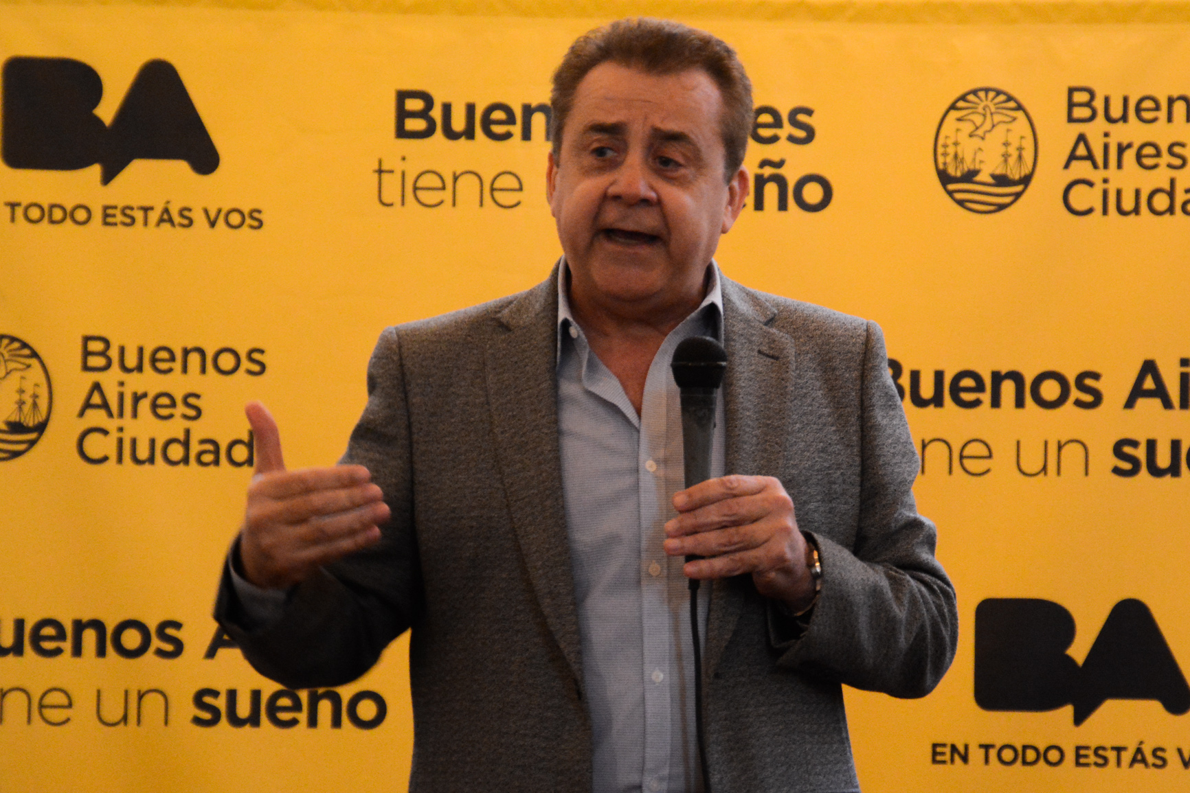 En la Comuna 1, Ernesto Sandler invitó a soñar