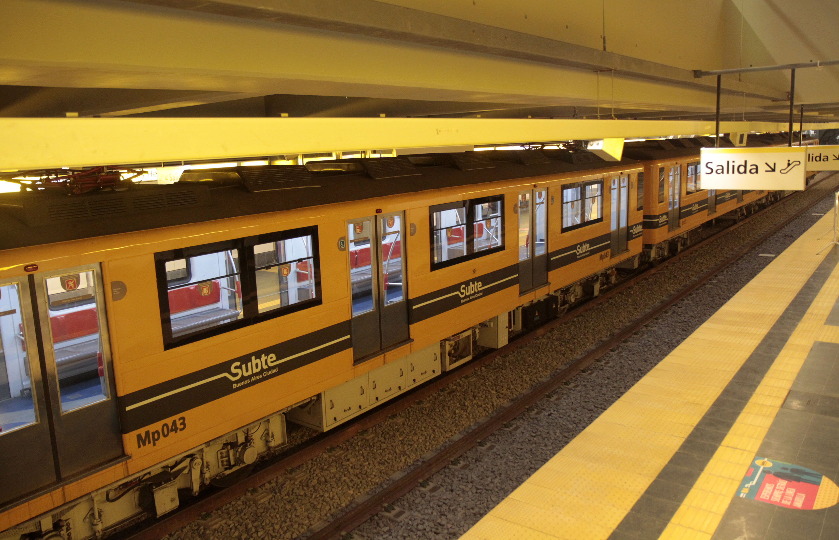 Recorrido en imágenes por las nuevas estaciones de la Línea H